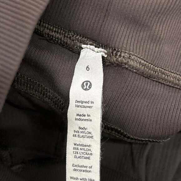 Lululemon Women’s size 6 Dance Studio Mid Rise Cropped Pant Adjustable Brown - Picture 3 of 16